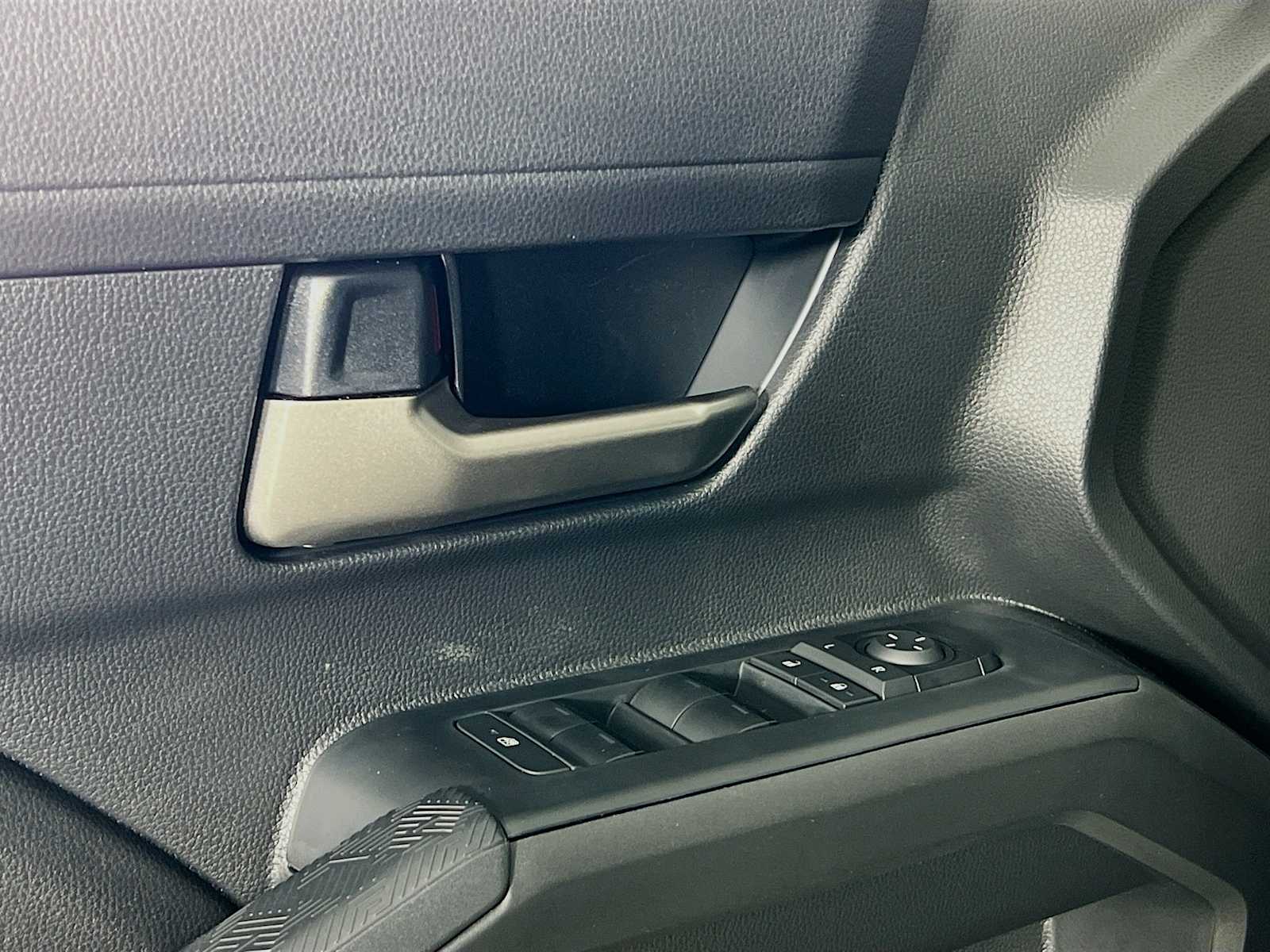 2025 Toyota Tacoma TRD Sport Hybrid - Photo 15