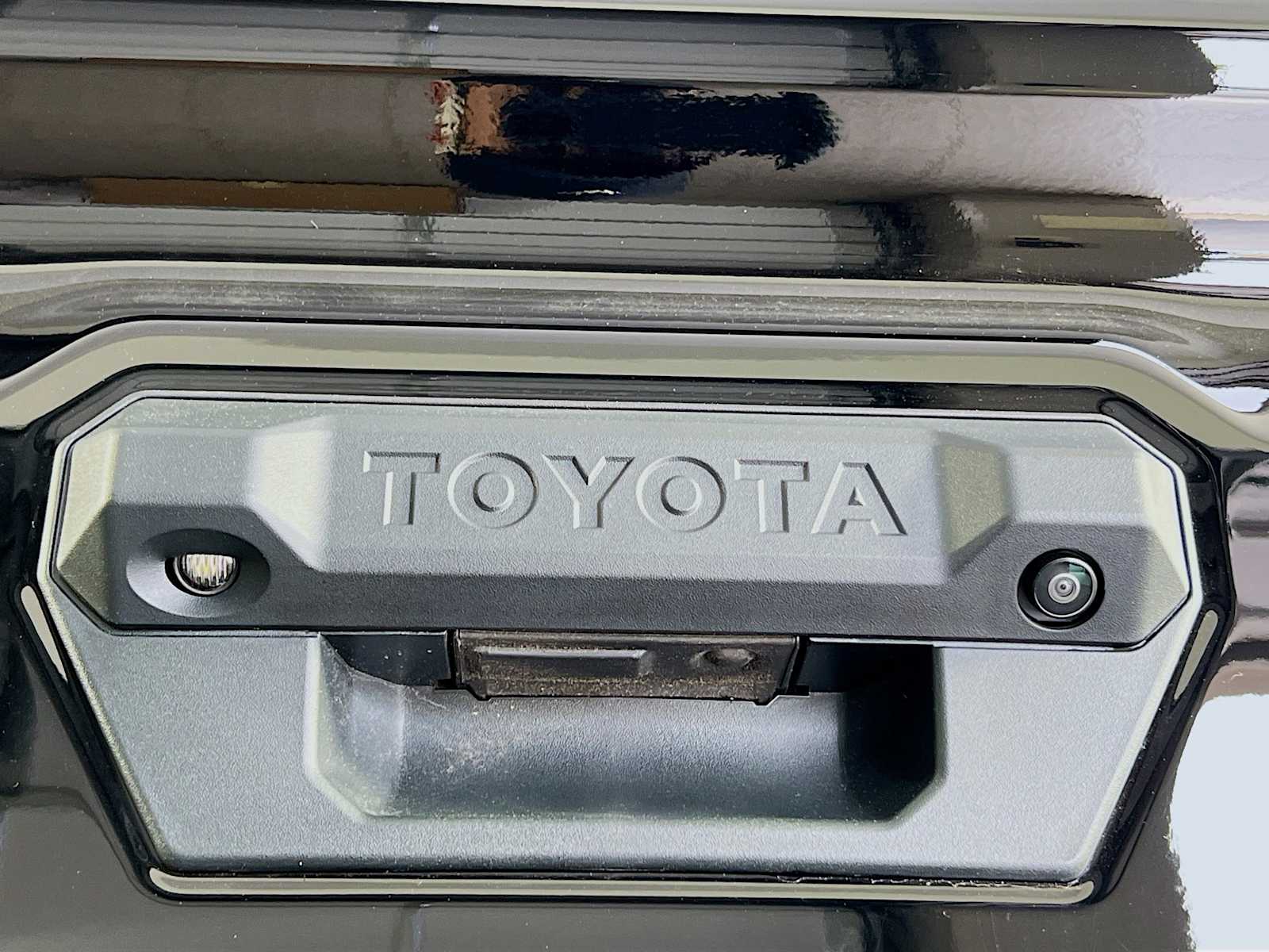2025 Toyota Tacoma TRD Sport Hybrid - Photo 17