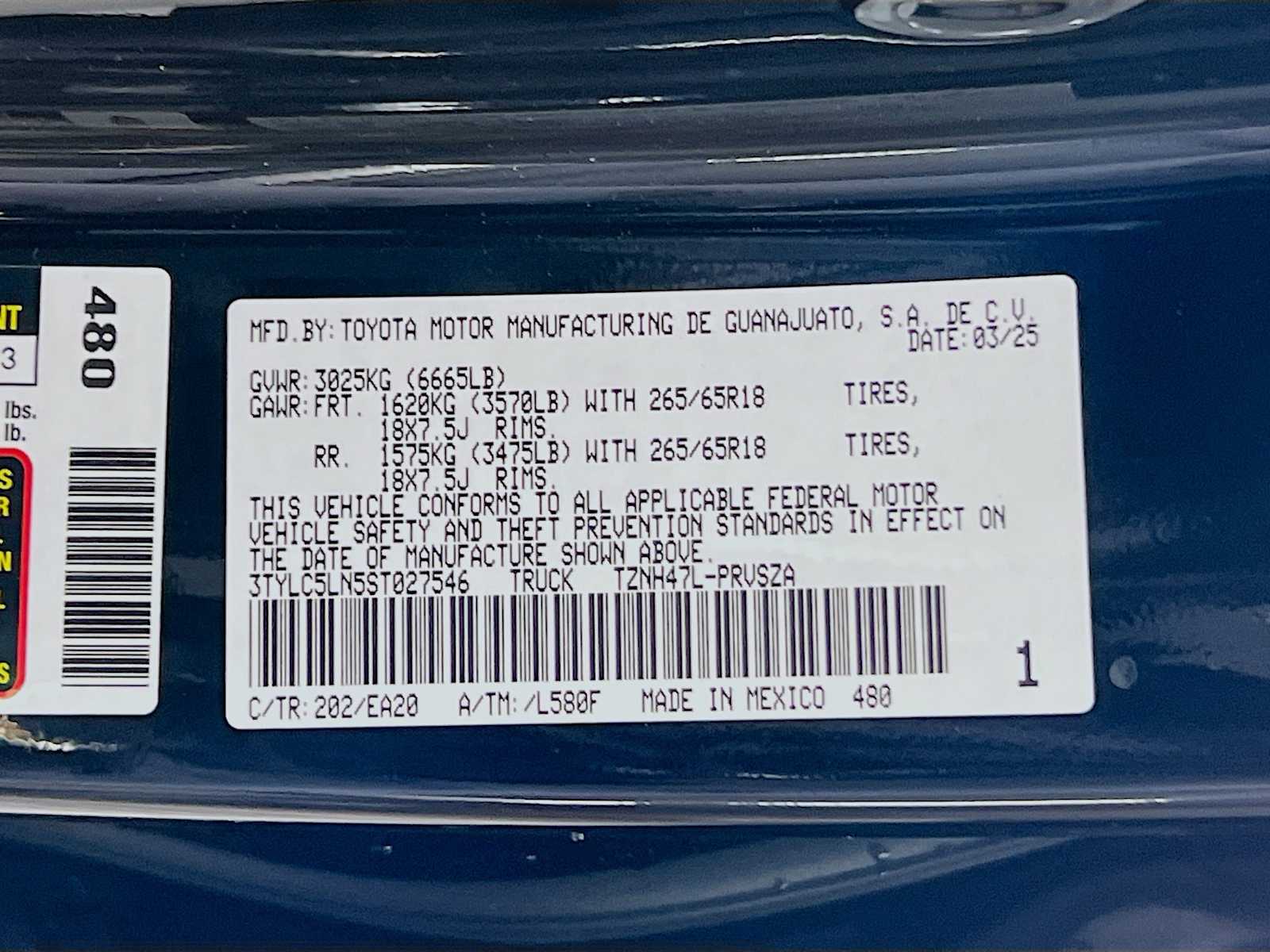 2025 Toyota Tacoma TRD Sport Hybrid - Photo 19