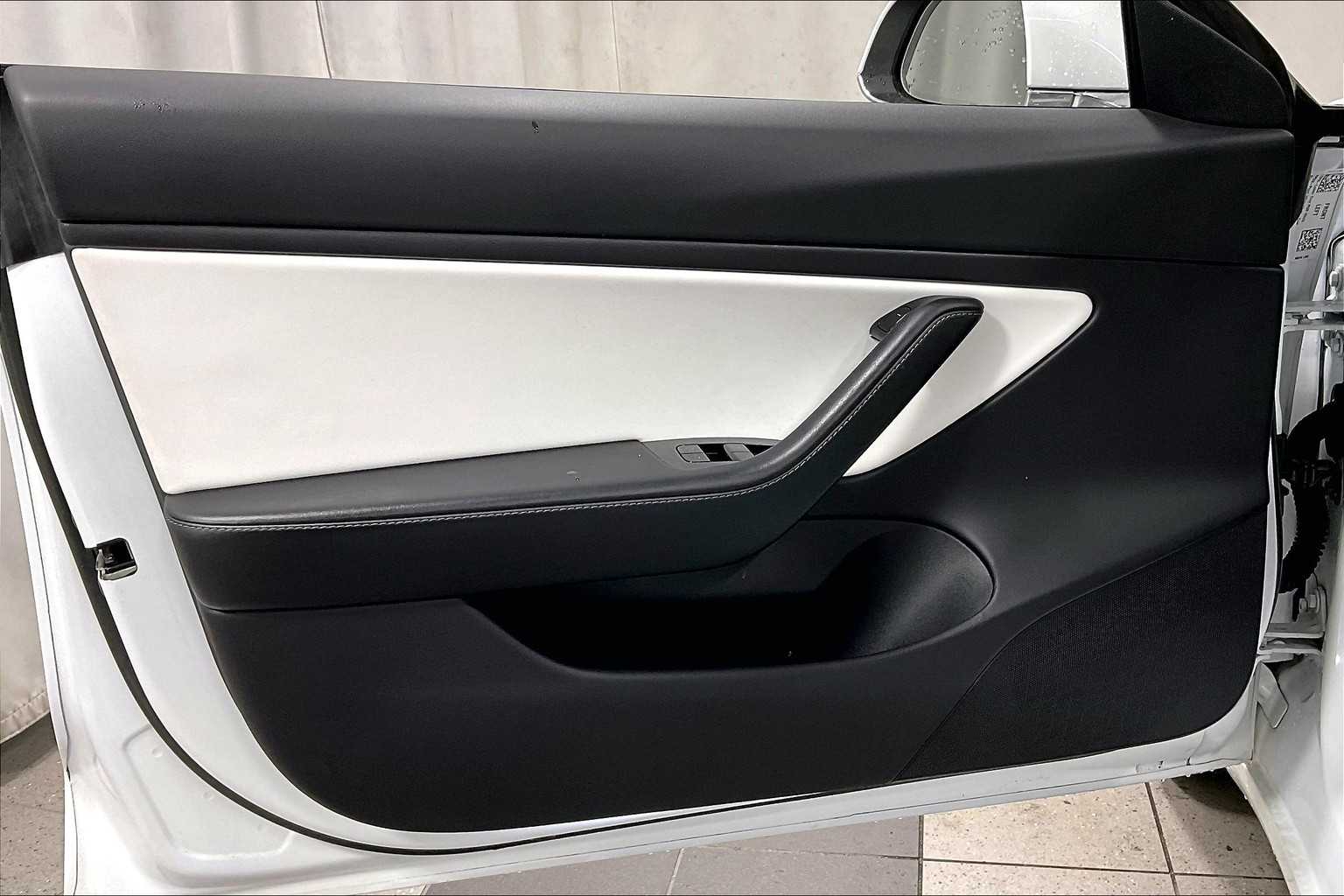 2019 Tesla Model 3 Standard Range Plus - Photo 9