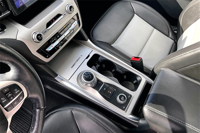 2022 Ford Explorer XLT - Photo 15