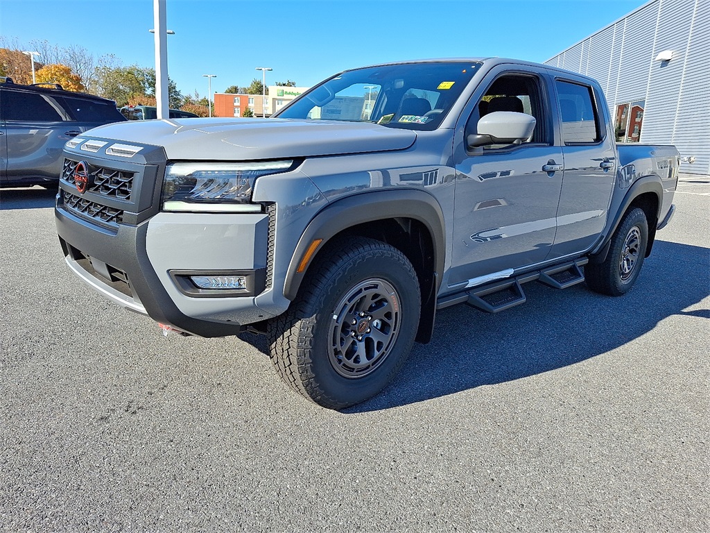2026 Nissan Frontier PRO-4X - Photo 2