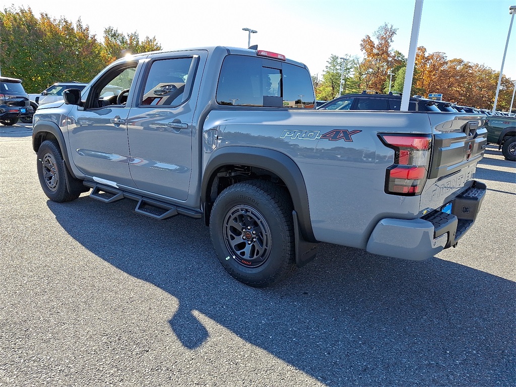 2026 Nissan Frontier PRO-4X - Photo 3