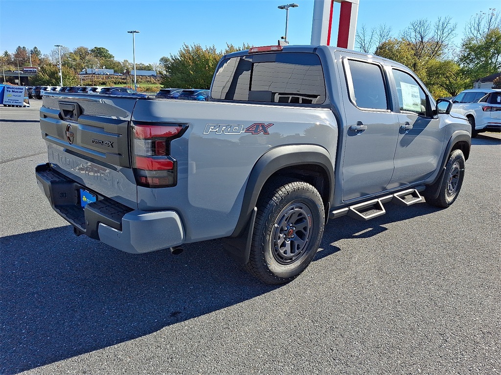 2026 Nissan Frontier PRO-4X - Photo 4