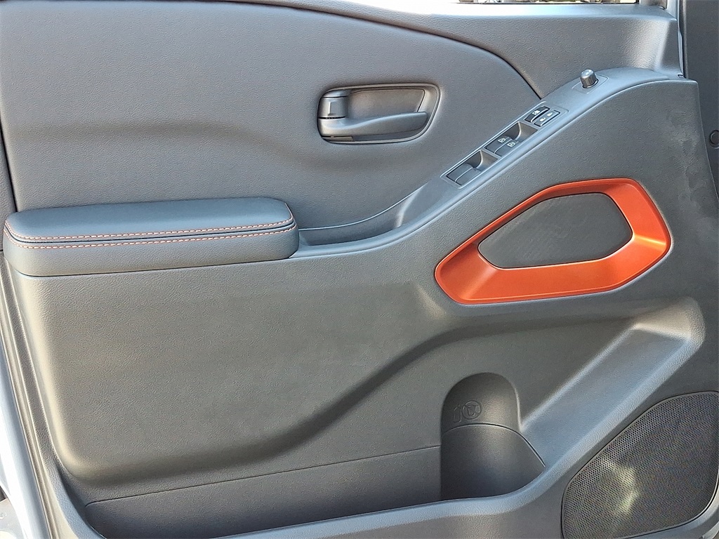 2026 Nissan Frontier PRO-4X - Photo 8