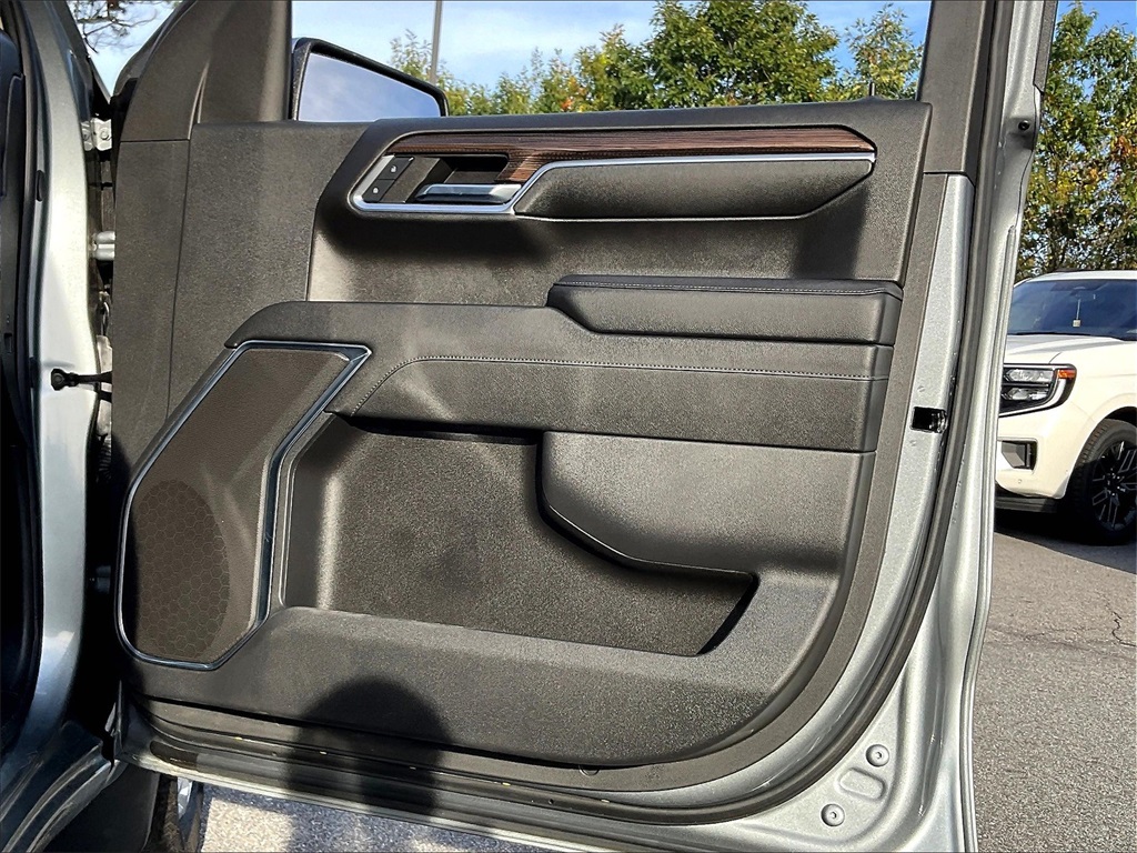 2024 Chevrolet Silverado 1500 LT - Photo 11