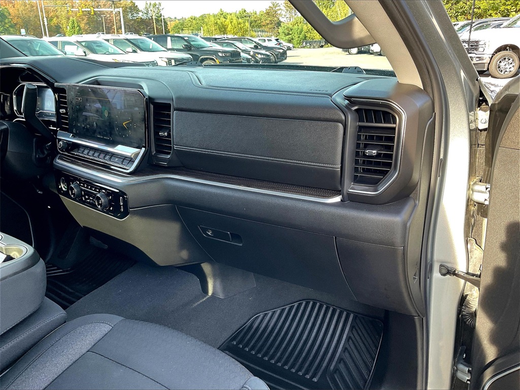 2024 Chevrolet Silverado 1500 LT - Photo 12