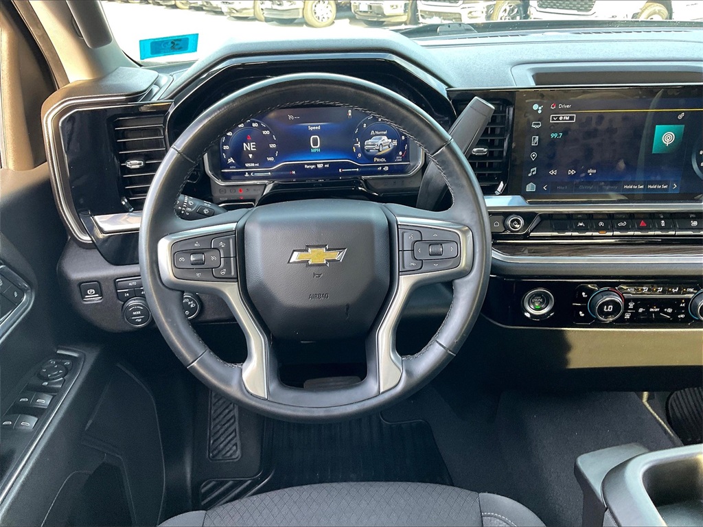 2024 Chevrolet Silverado 1500 LT - Photo 16