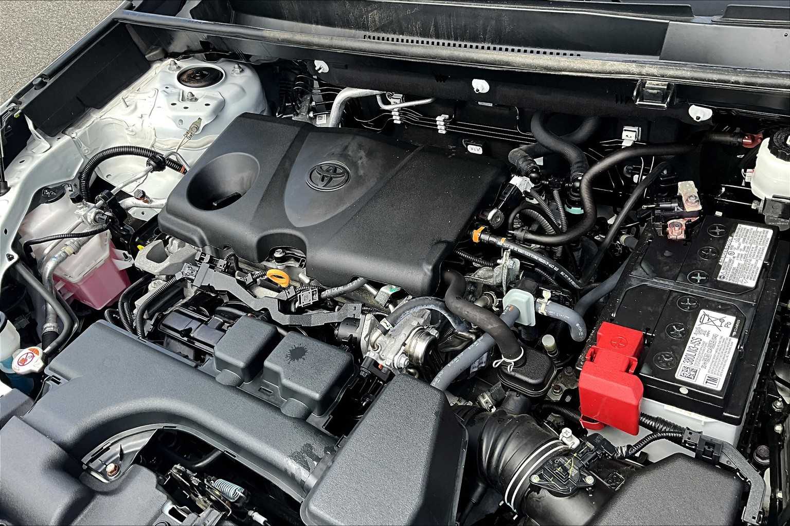 2022 Toyota RAV4 XLE - Photo 35
