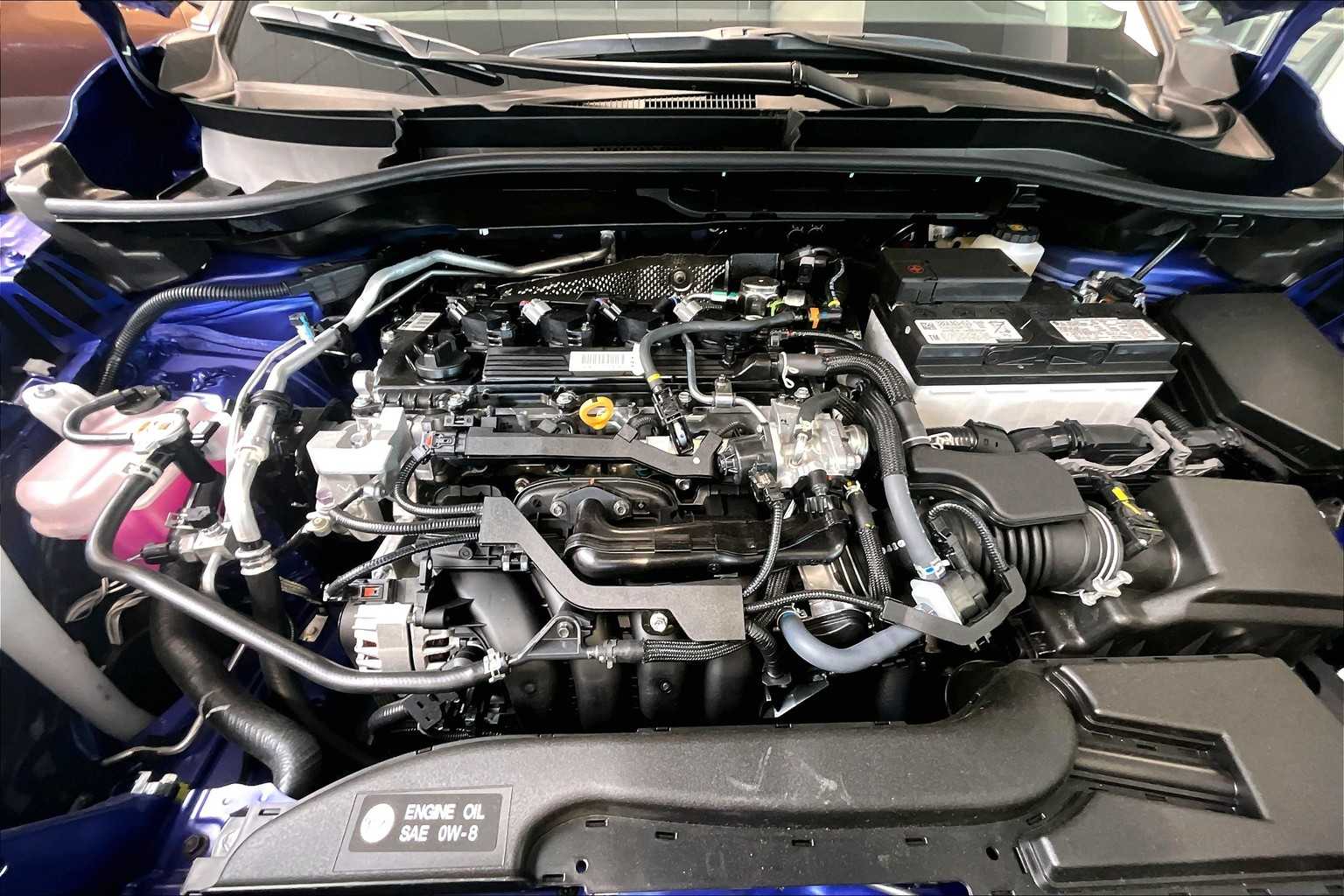 2025 Toyota Corolla Cross XLE - Photo 16