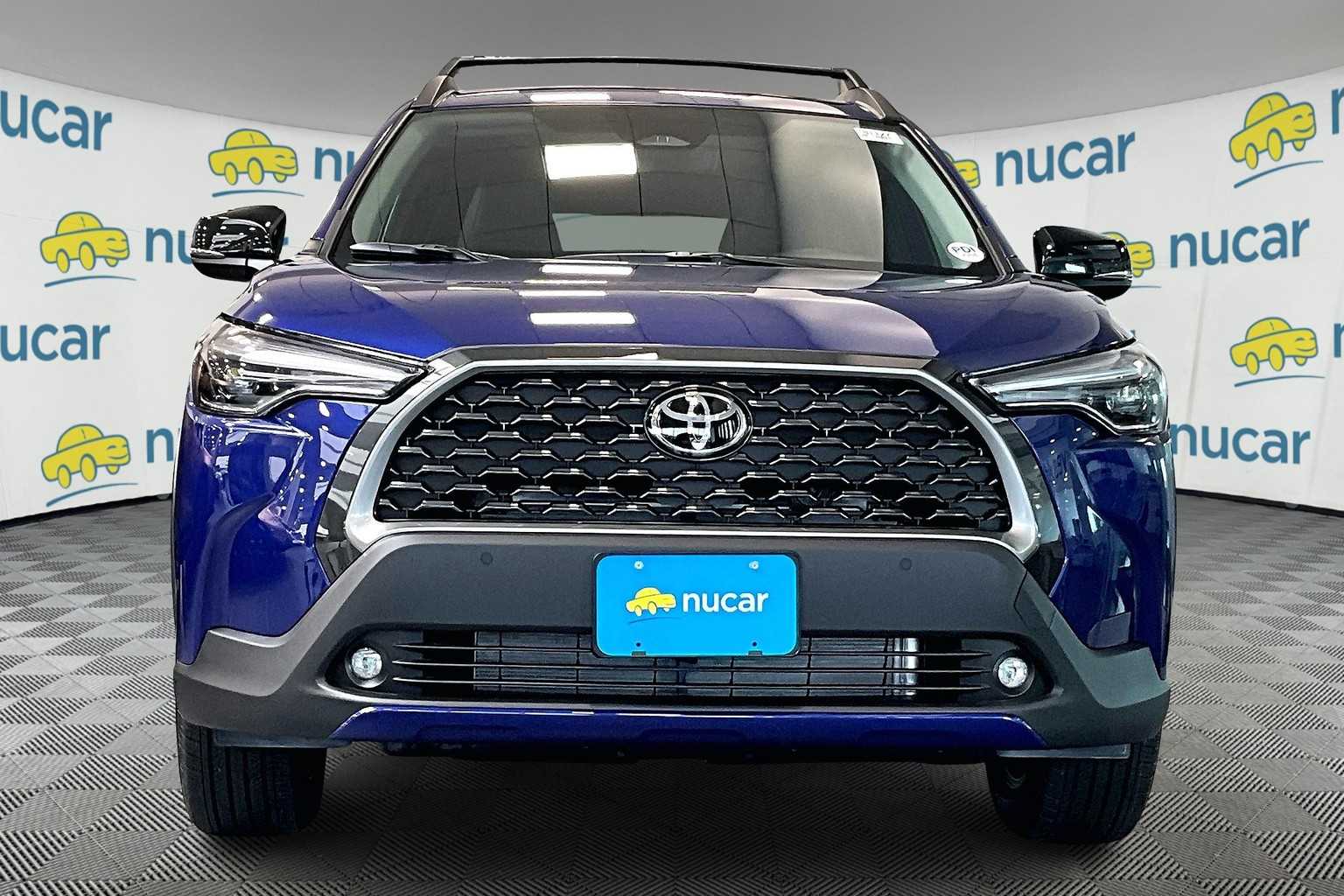 2025 Toyota Corolla Cross XLE - Photo 3