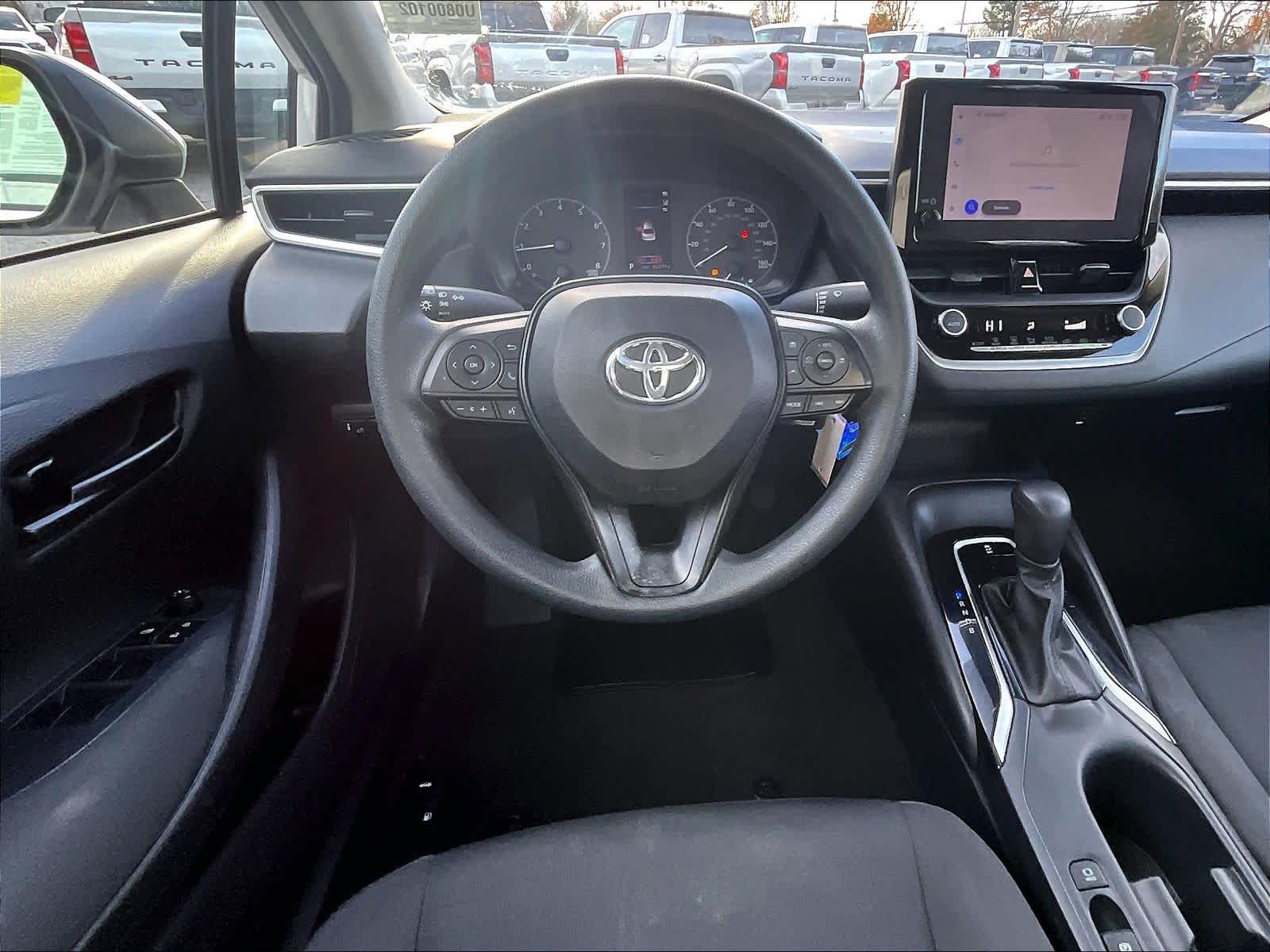 2023 Toyota Corolla LE - Photo 17