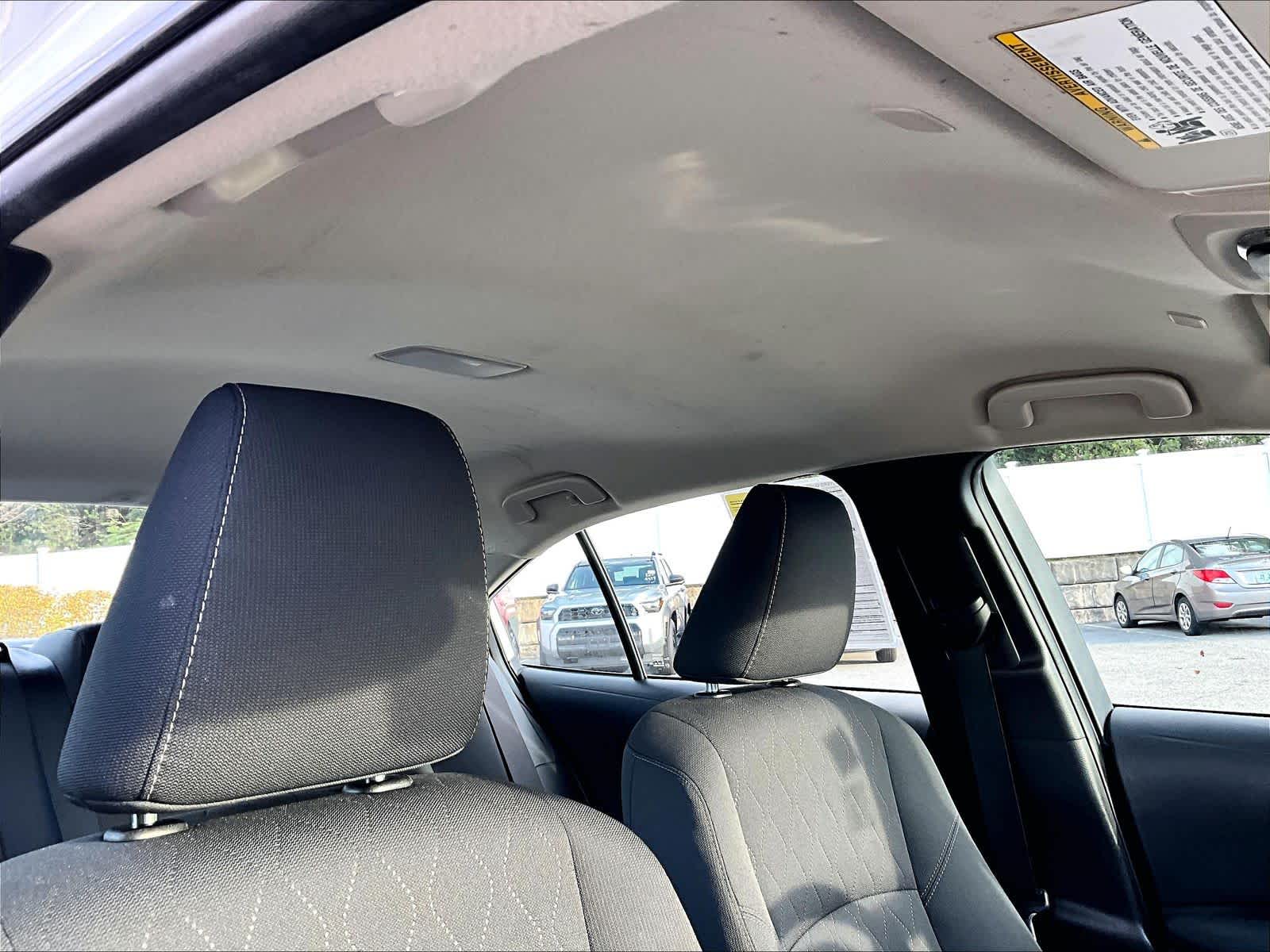 2023 Toyota Corolla LE - Photo 22