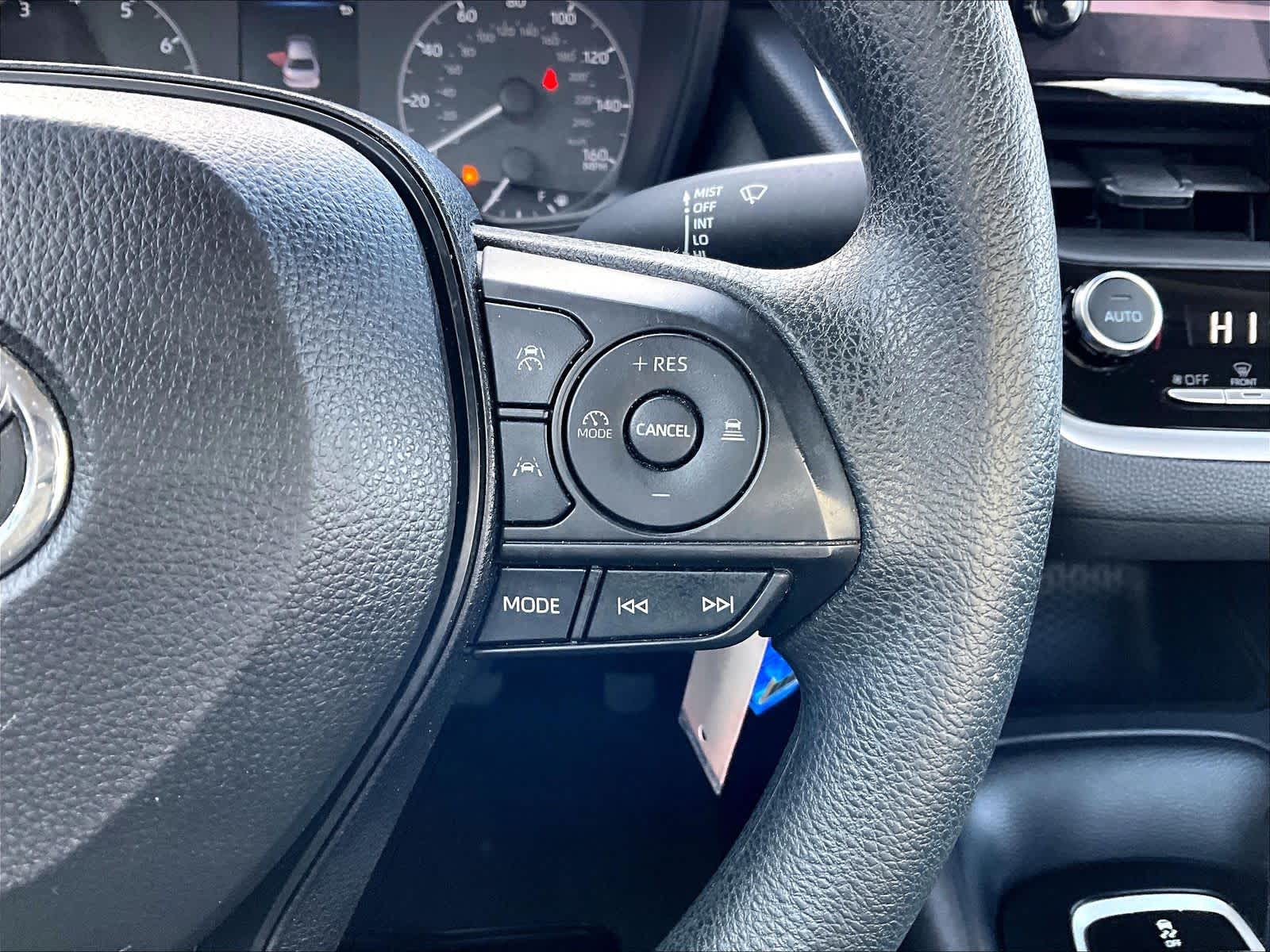 2023 Toyota Corolla LE - Photo 24