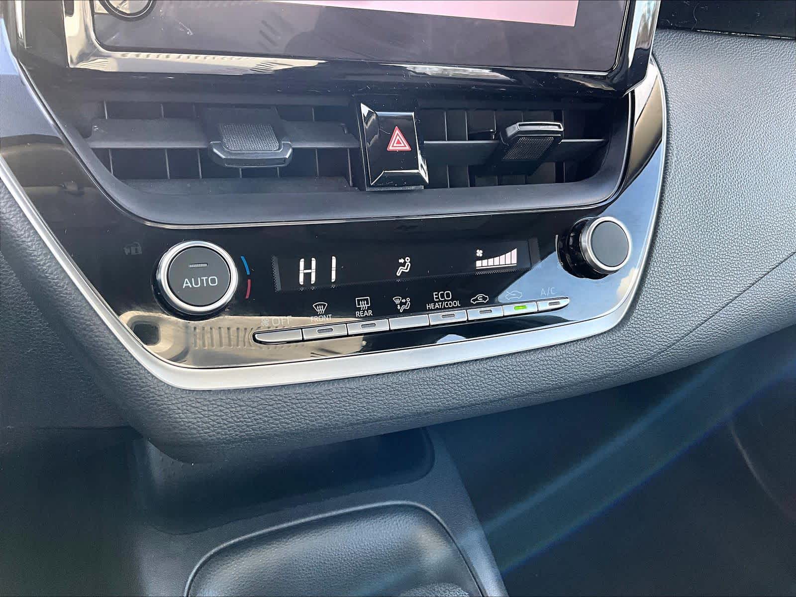 2023 Toyota Corolla LE - Photo 26