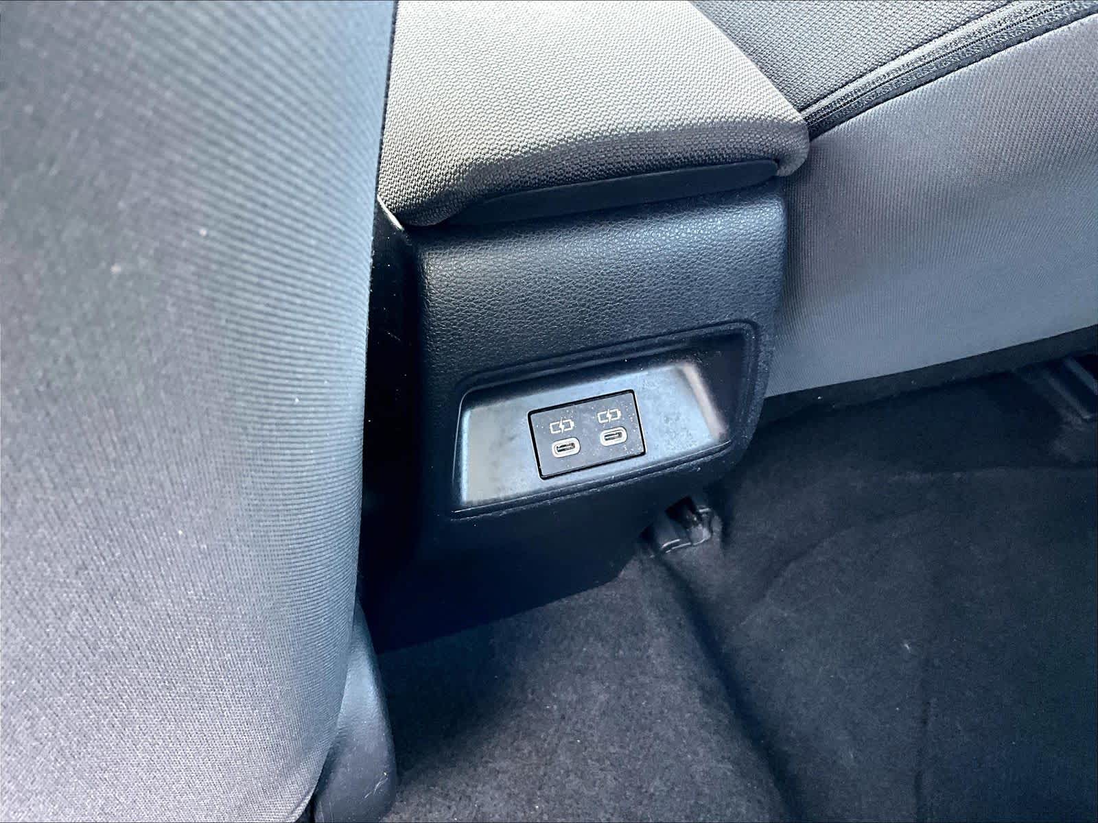 2023 Toyota Corolla LE - Photo 28