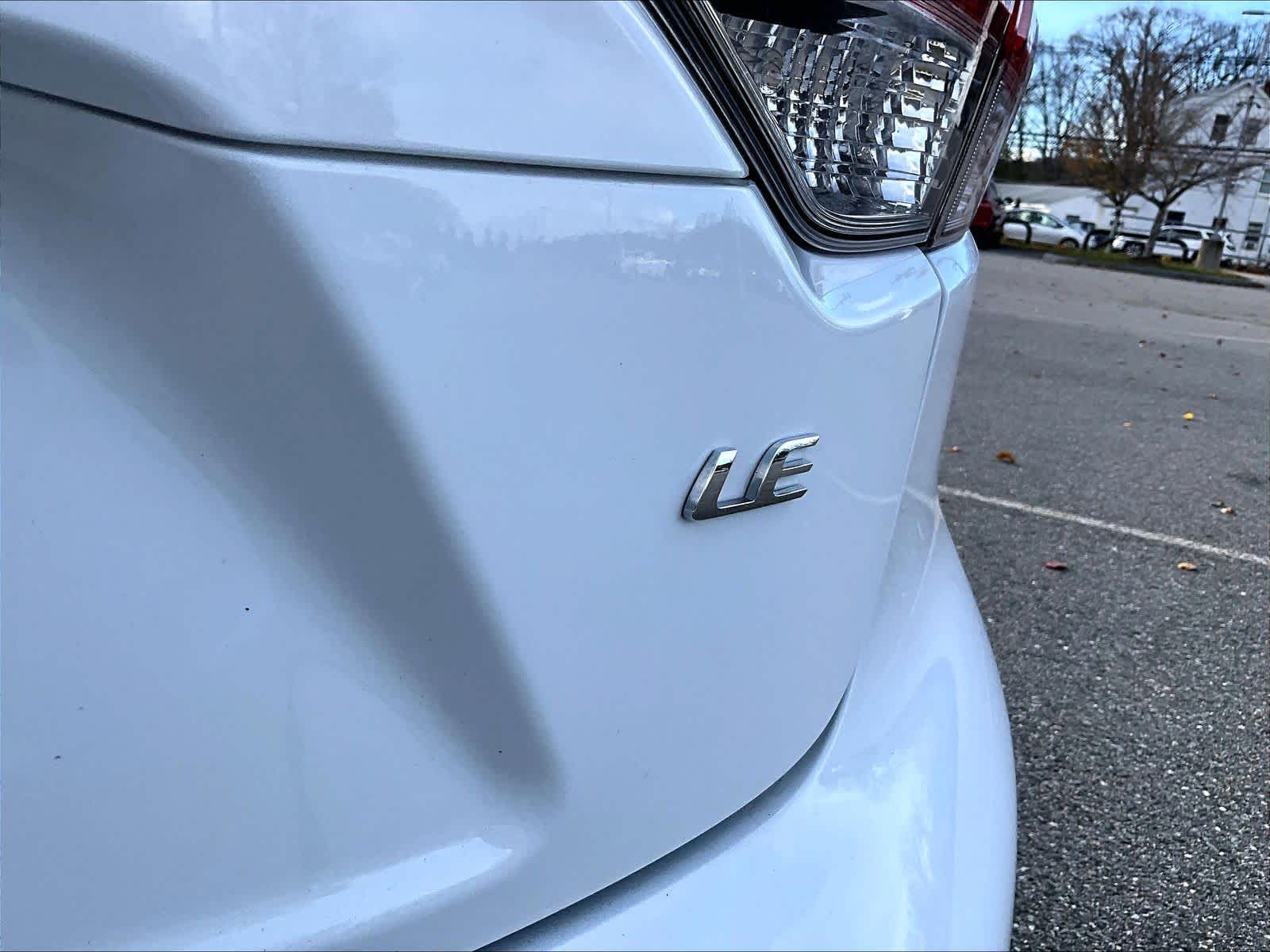 2023 Toyota Corolla LE - Photo 29