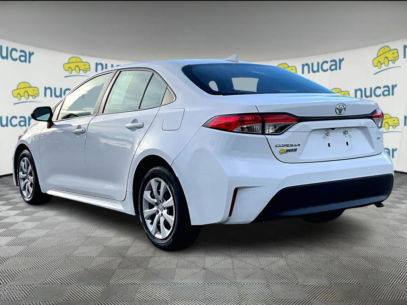 2023 Toyota Corolla LE - Photo 4