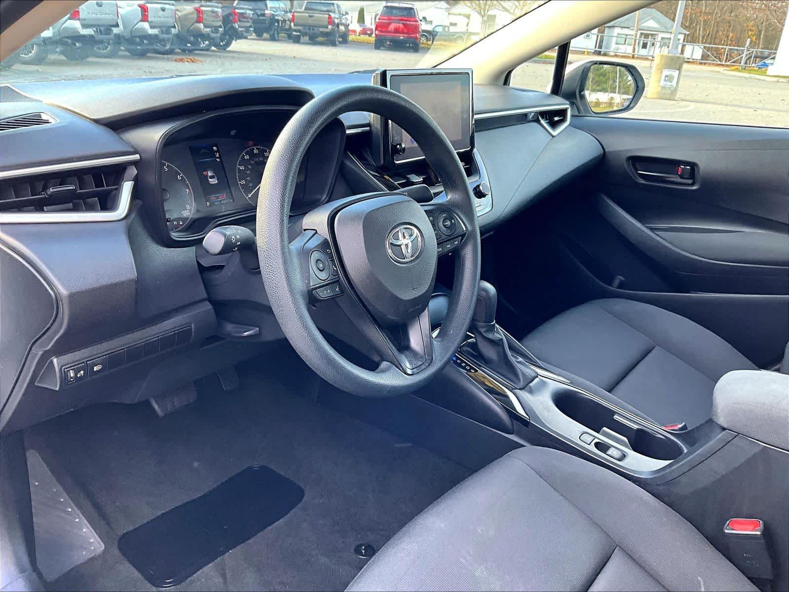 2023 Toyota Corolla LE - Photo 8