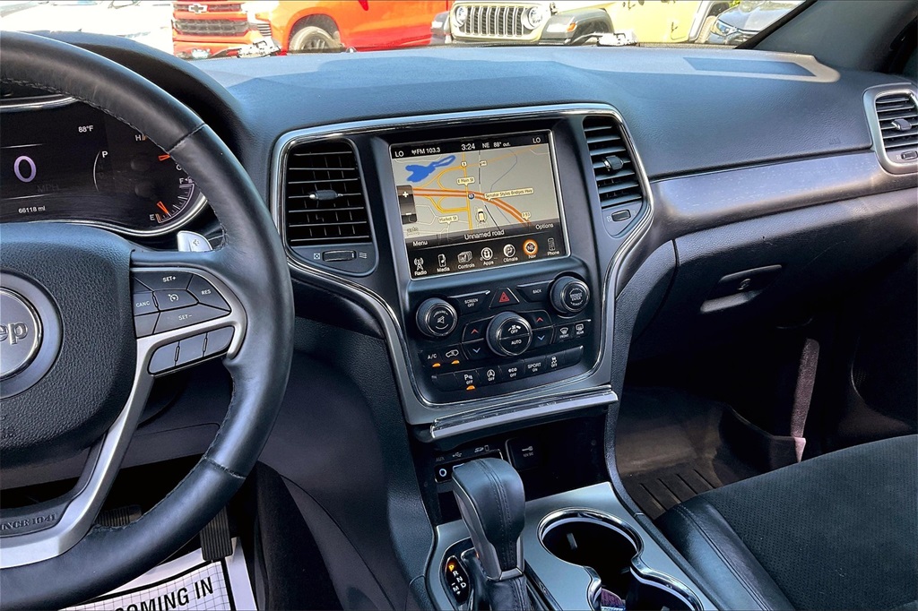 2017 Jeep Grand Cherokee Altitude - Photo 17