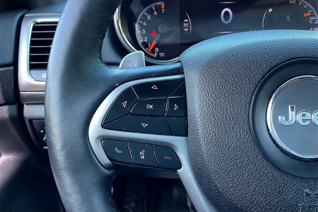2017 Jeep Grand Cherokee Altitude - Photo 21