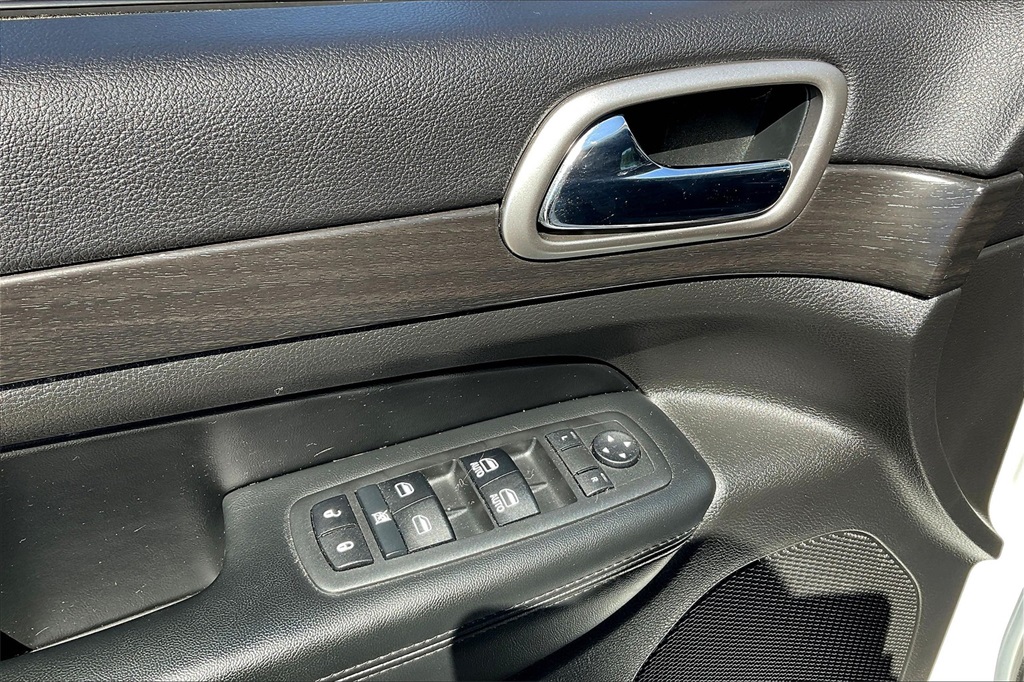 2017 Jeep Grand Cherokee Altitude - Photo 35