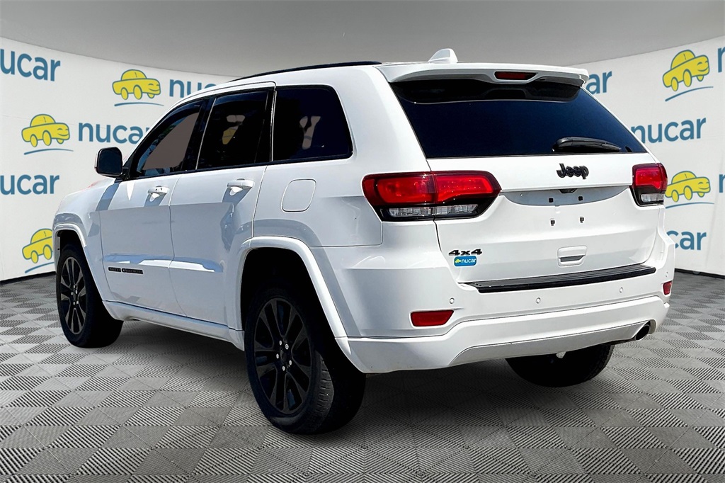 2017 Jeep Grand Cherokee Altitude - Photo 4