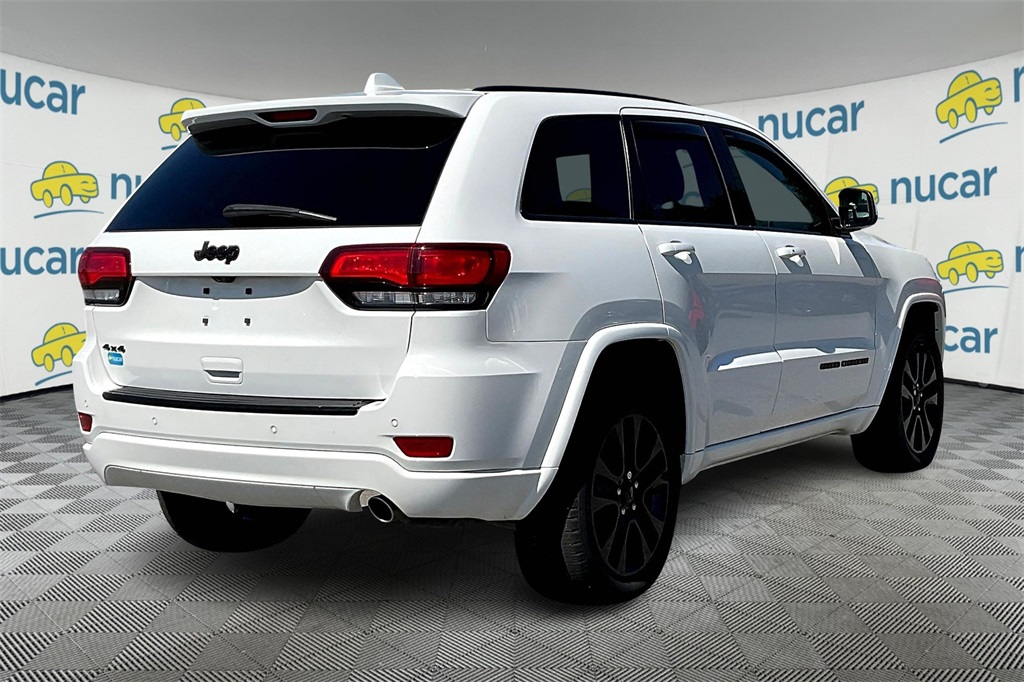 2017 Jeep Grand Cherokee Altitude - Photo 6
