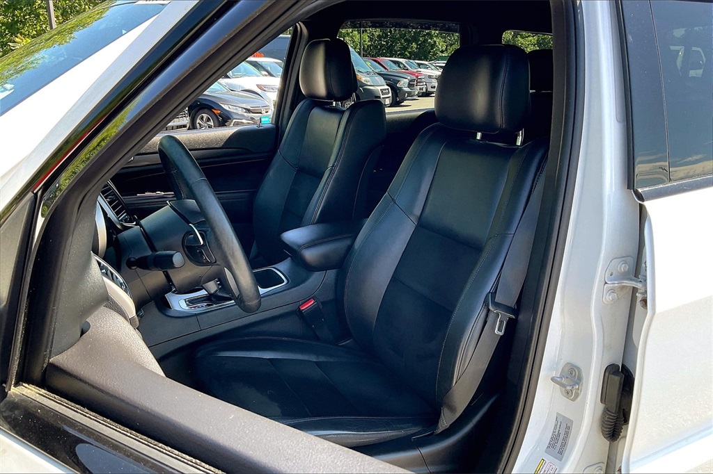 2017 Jeep Grand Cherokee Altitude - Photo 9