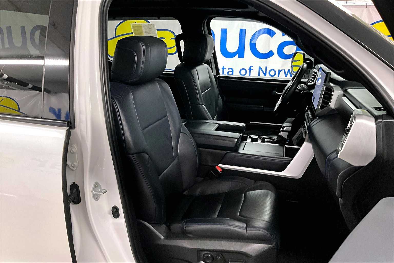 2022 Toyota Tundra Platinum Hybrid - Photo 11