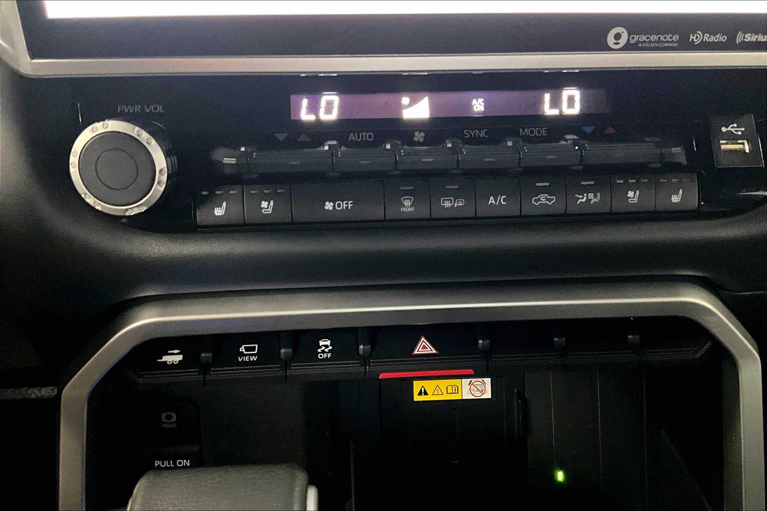 2022 Toyota Tundra Platinum Hybrid - Photo 26