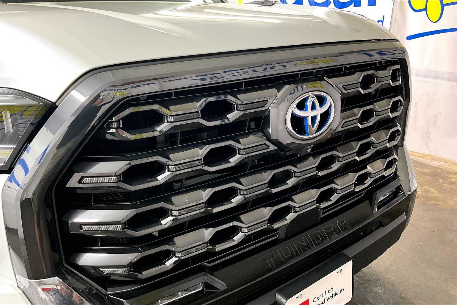 2022 Toyota Tundra Platinum Hybrid - Photo 33