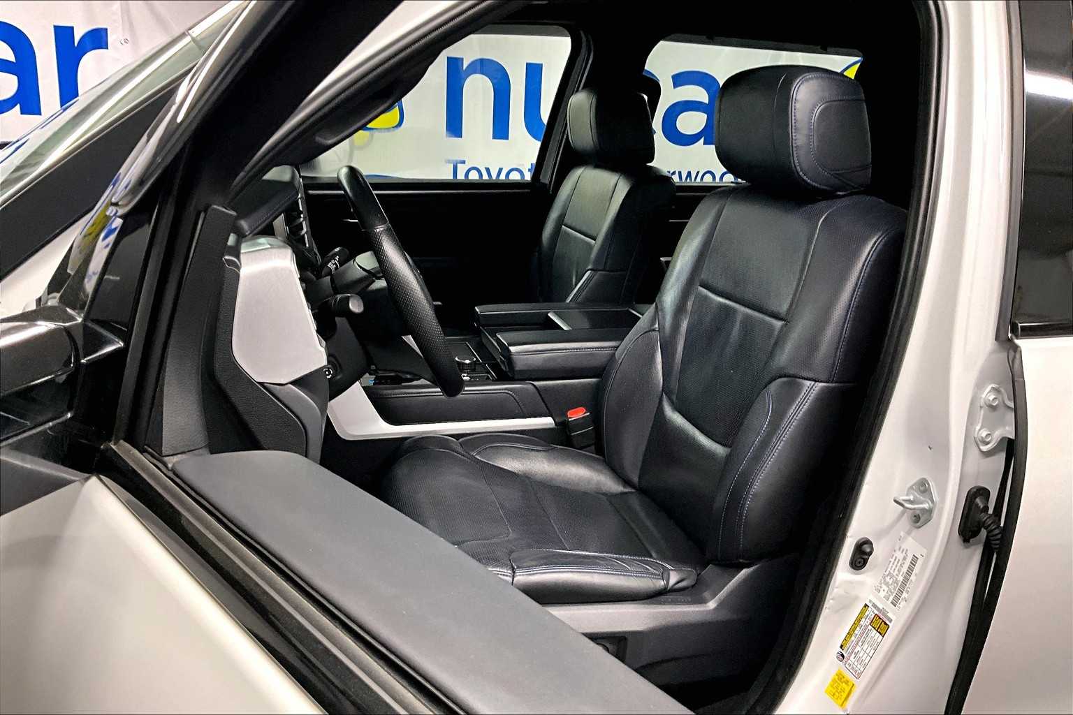 2022 Toyota Tundra Platinum Hybrid - Photo 10