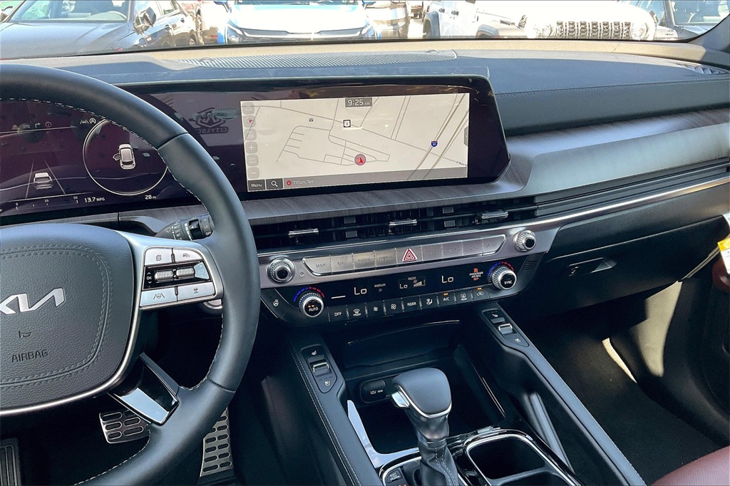 2025 Kia Telluride SX - Photo 13