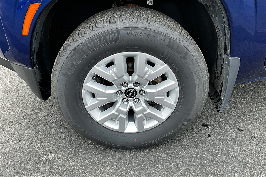 2022 Nissan Frontier SV - Photo 7