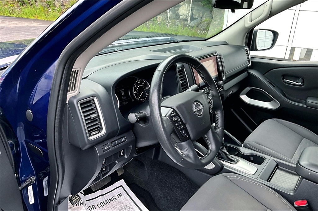 2022 Nissan Frontier SV - Photo 8