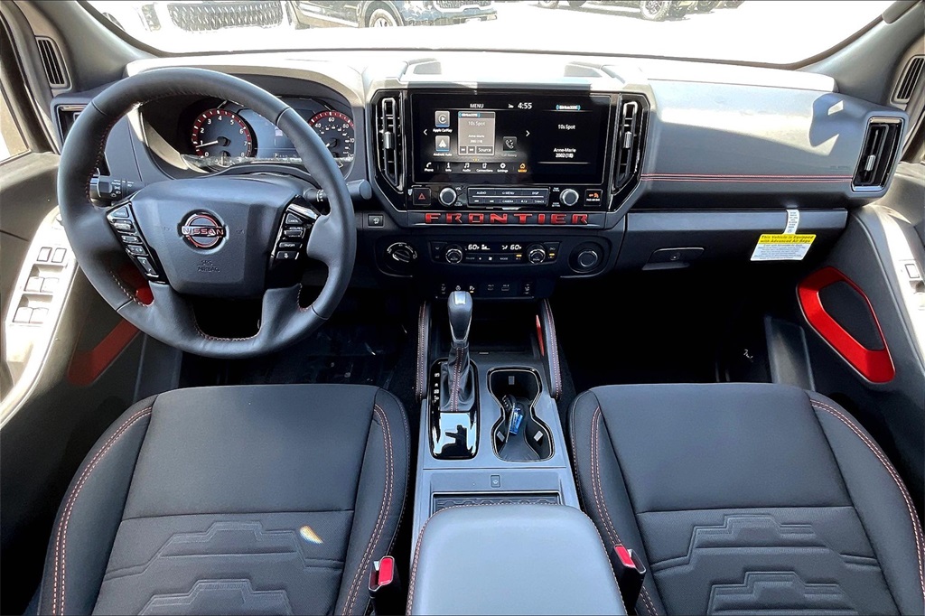 2025 Nissan Frontier PRO-4X - Photo 12