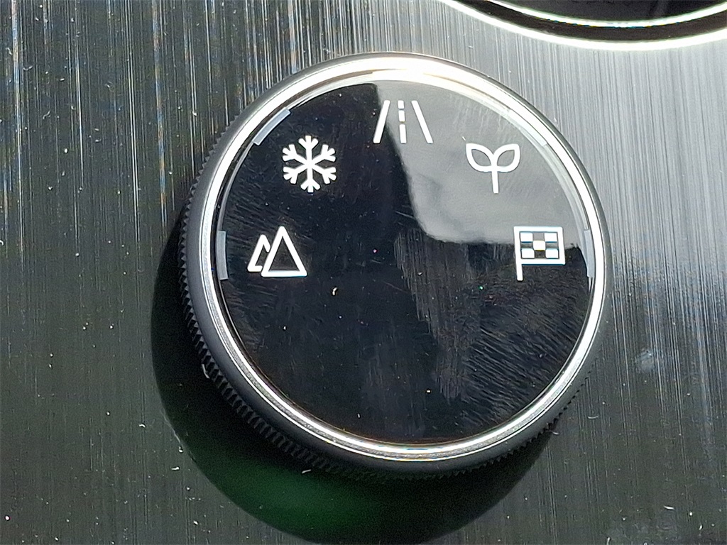 2026 Nissan Rogue SV - Photo 16