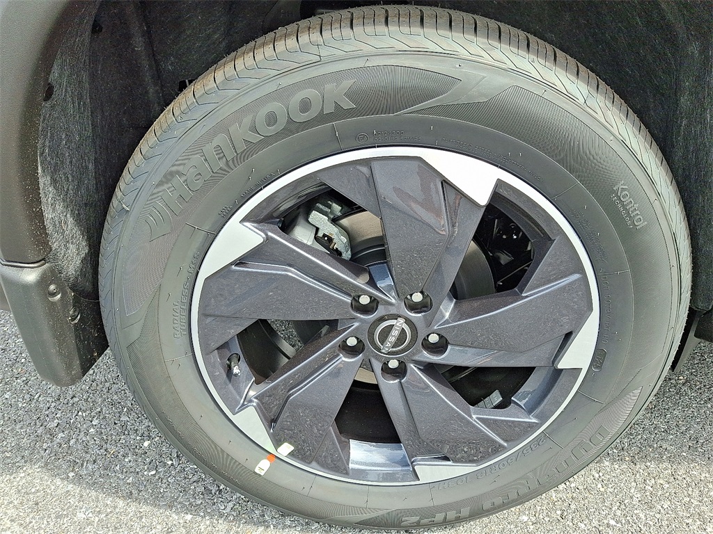 2026 Nissan Rogue SV - Photo 5