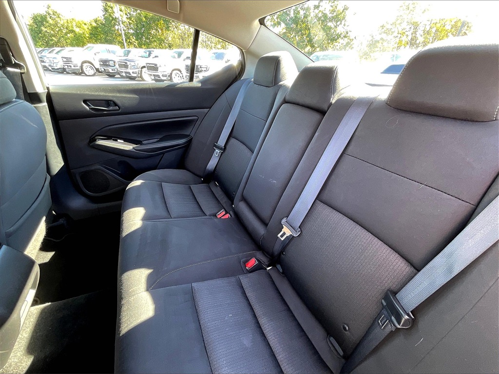 2023 Nissan Altima 2.5 SV - Photo 14