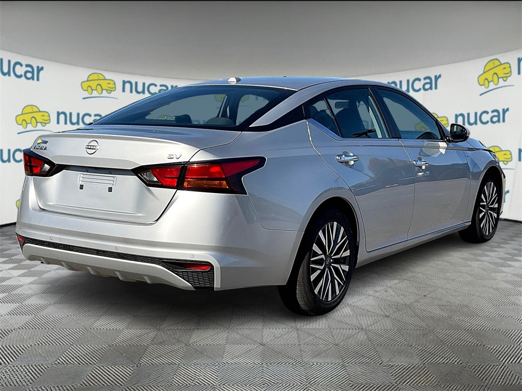 2023 Nissan Altima 2.5 SV - Photo 6