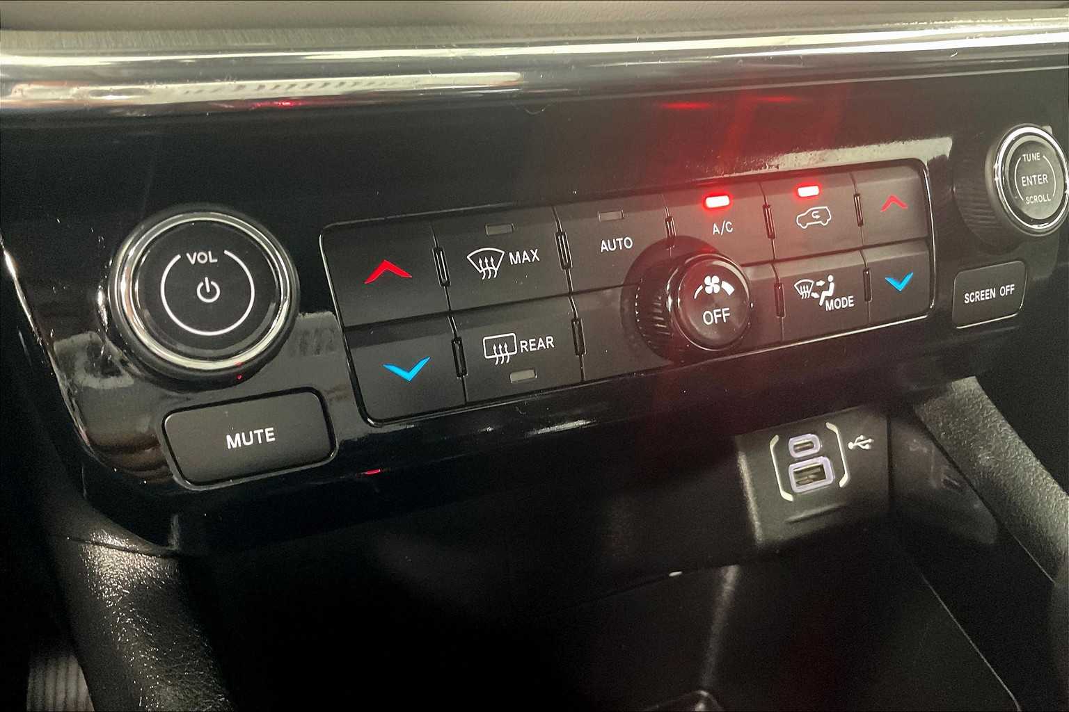 2022 Jeep Compass Limited - Photo 25