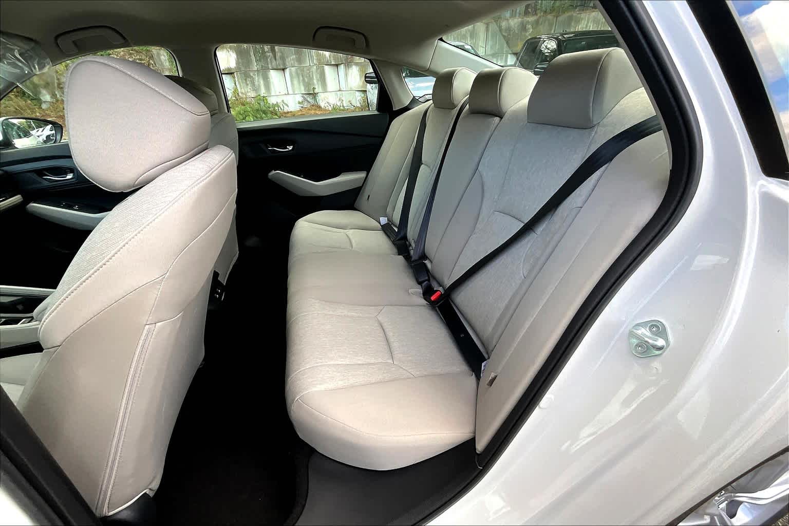 2025 Honda Accord LX - Photo 15