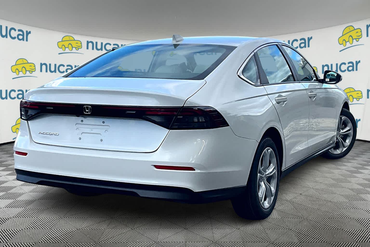 2025 Honda Accord LX - Photo 7