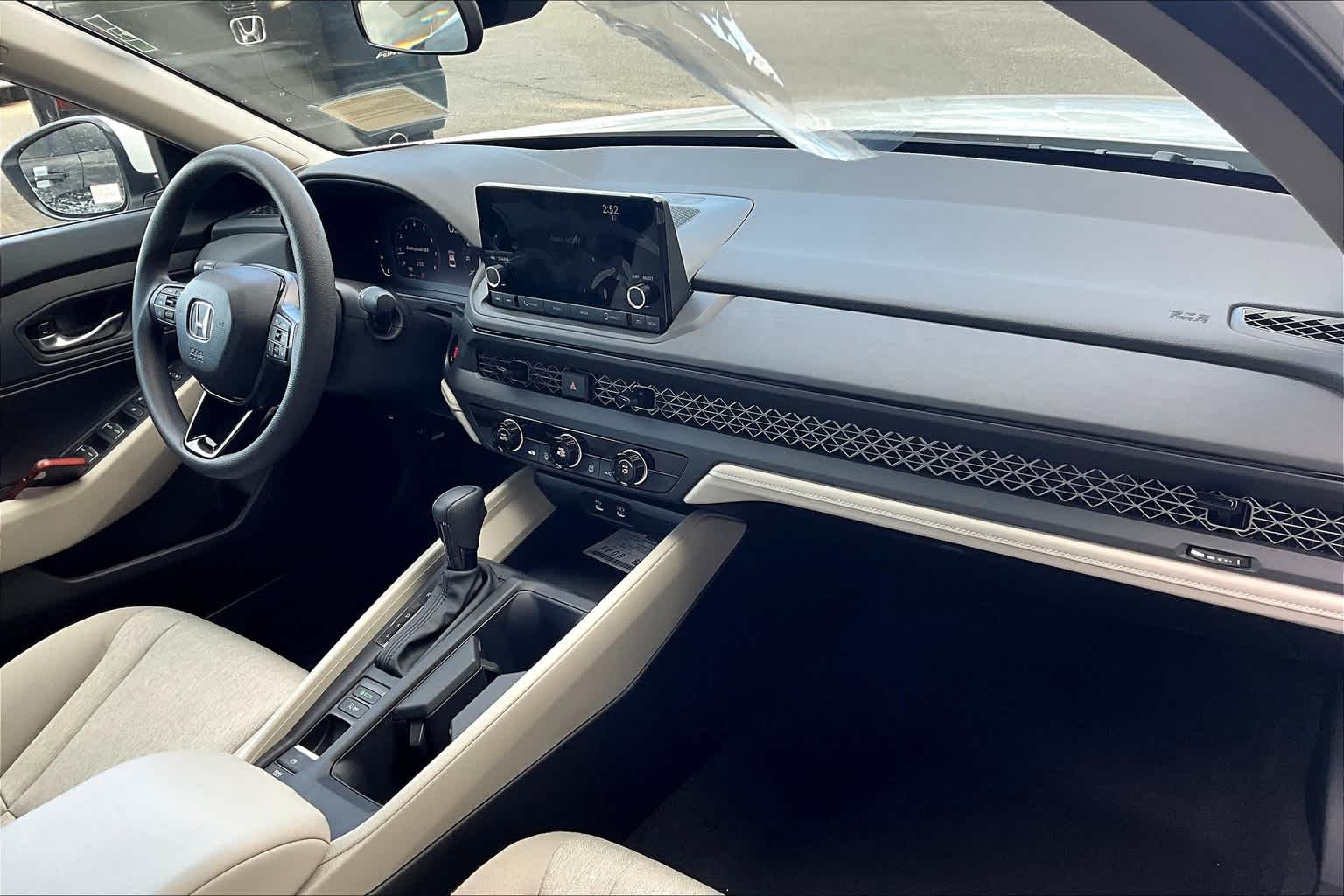 2025 Honda Accord LX - Photo 10