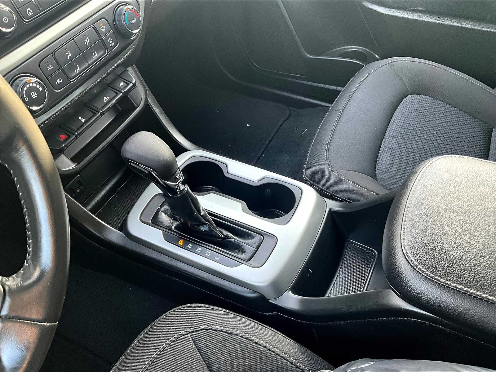 2022 Chevrolet Colorado 4WD LT - Photo 19