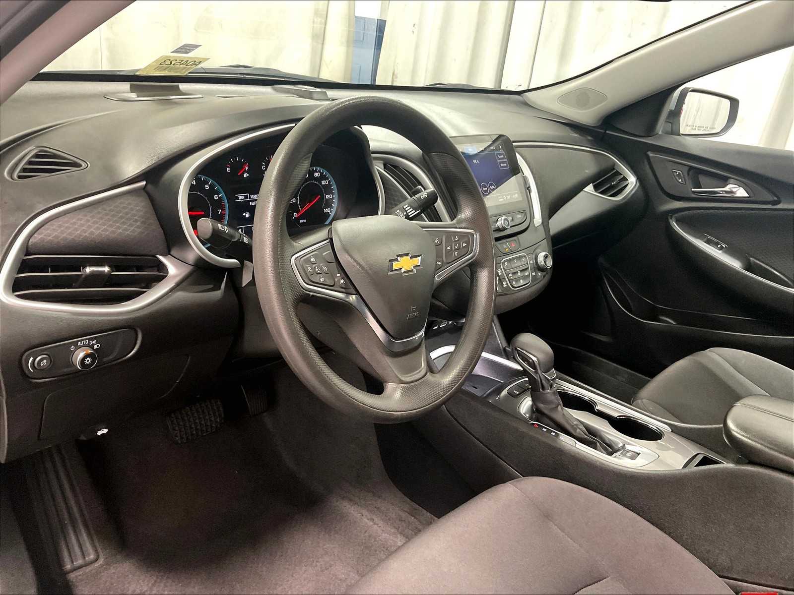 2024 Chevrolet Malibu LT - Photo 8