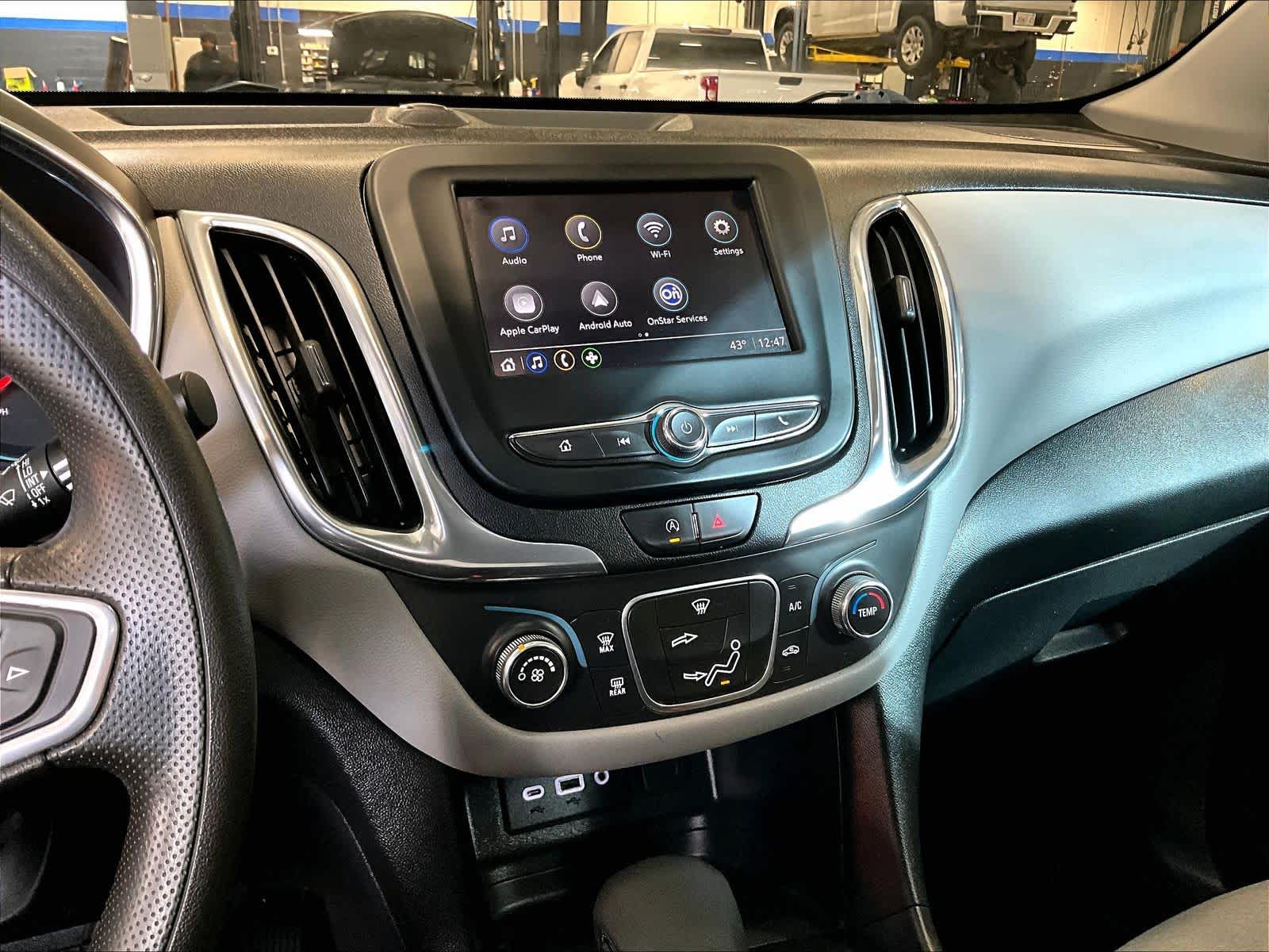 2022 Chevrolet Equinox LS - Photo 19