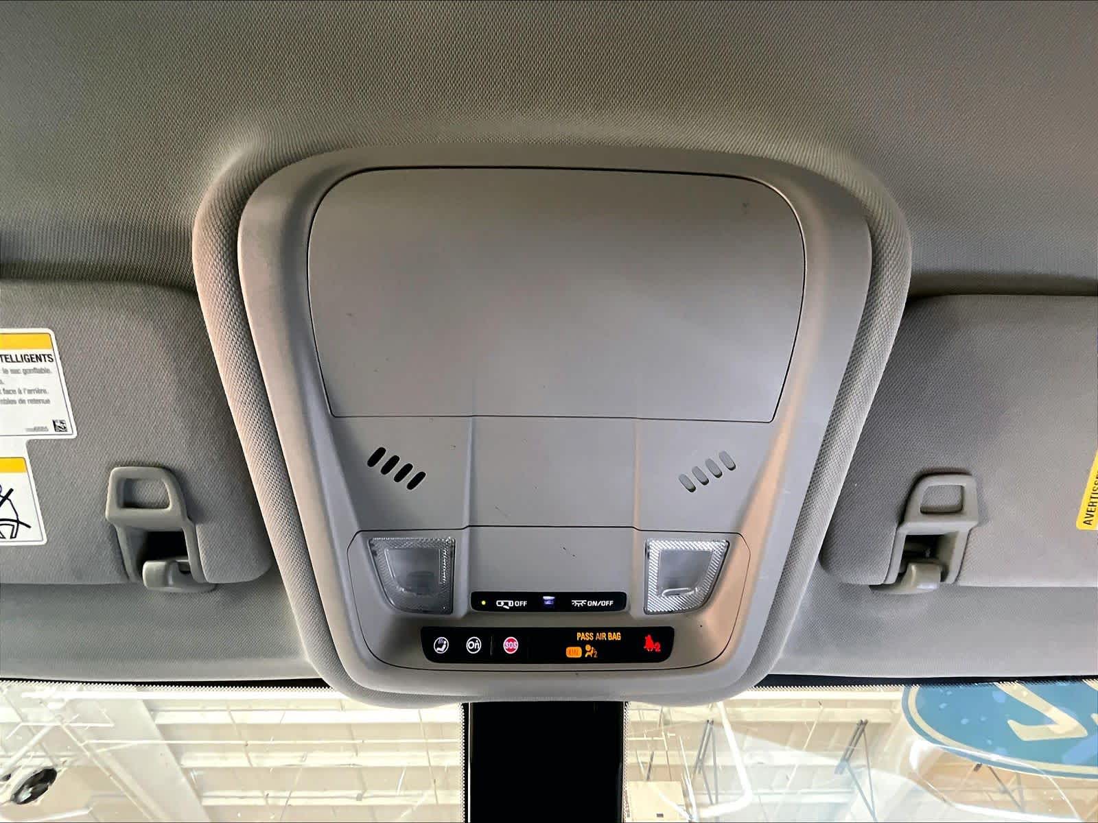 2022 Chevrolet Equinox LS - Photo 23