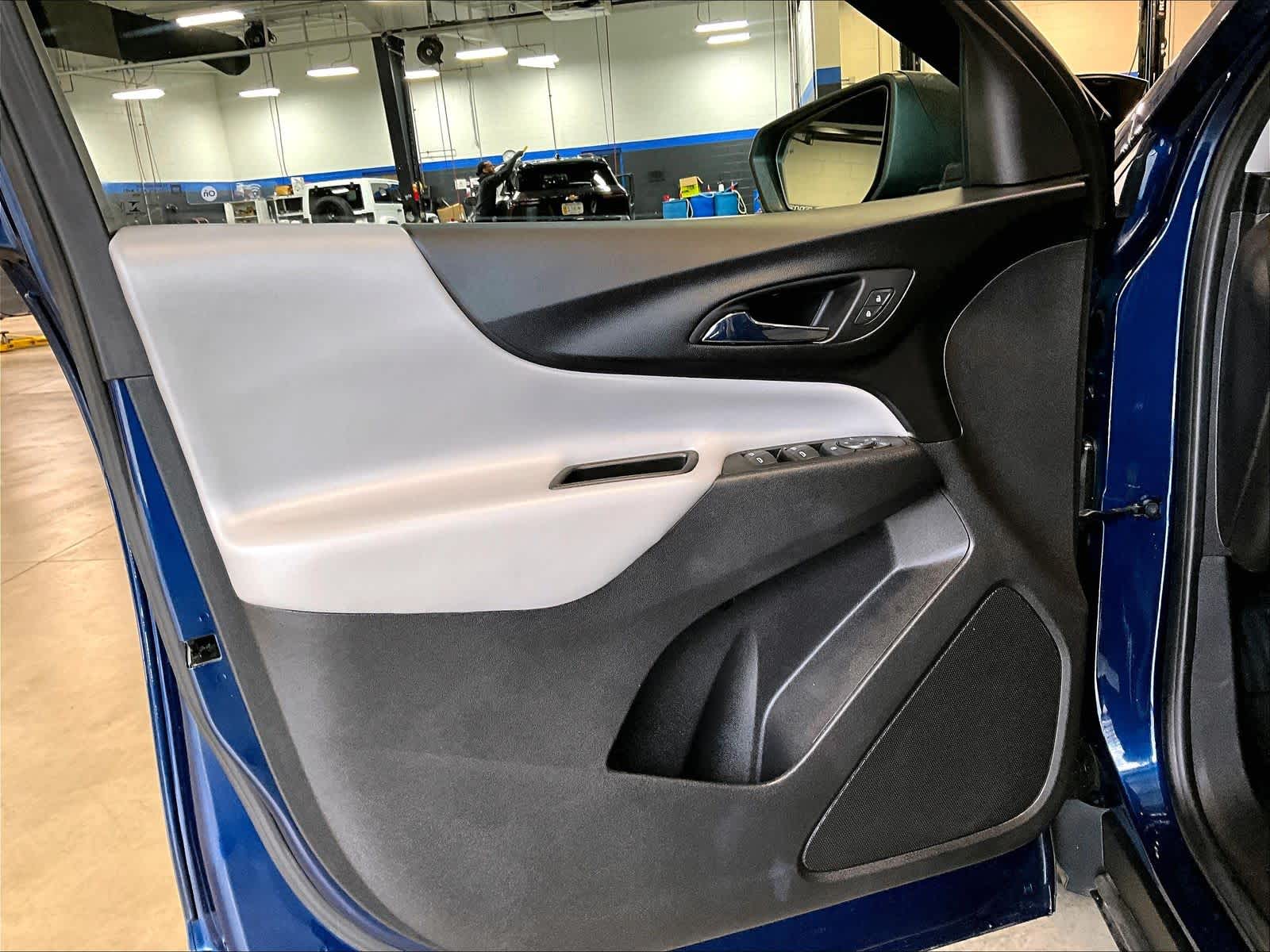 2022 Chevrolet Equinox LS - Photo 9